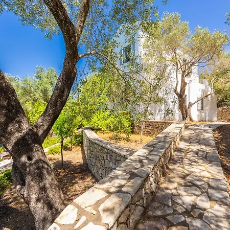 Marmari Villa *